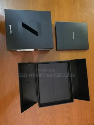New Samsung Galaxy Z Fold 2 256 GB Black