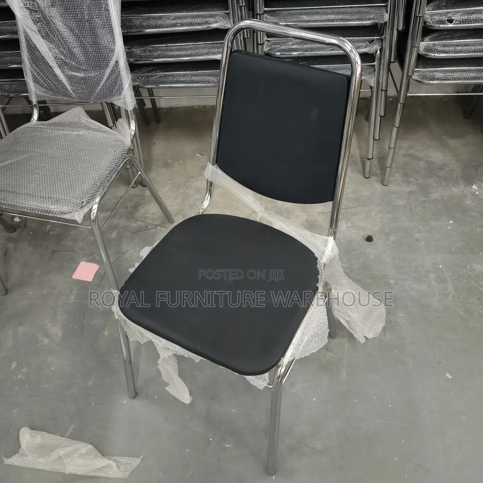 Cz - Lc2 Whitish Heavy Marble With Metallic Frame 4 Seater Dining Set