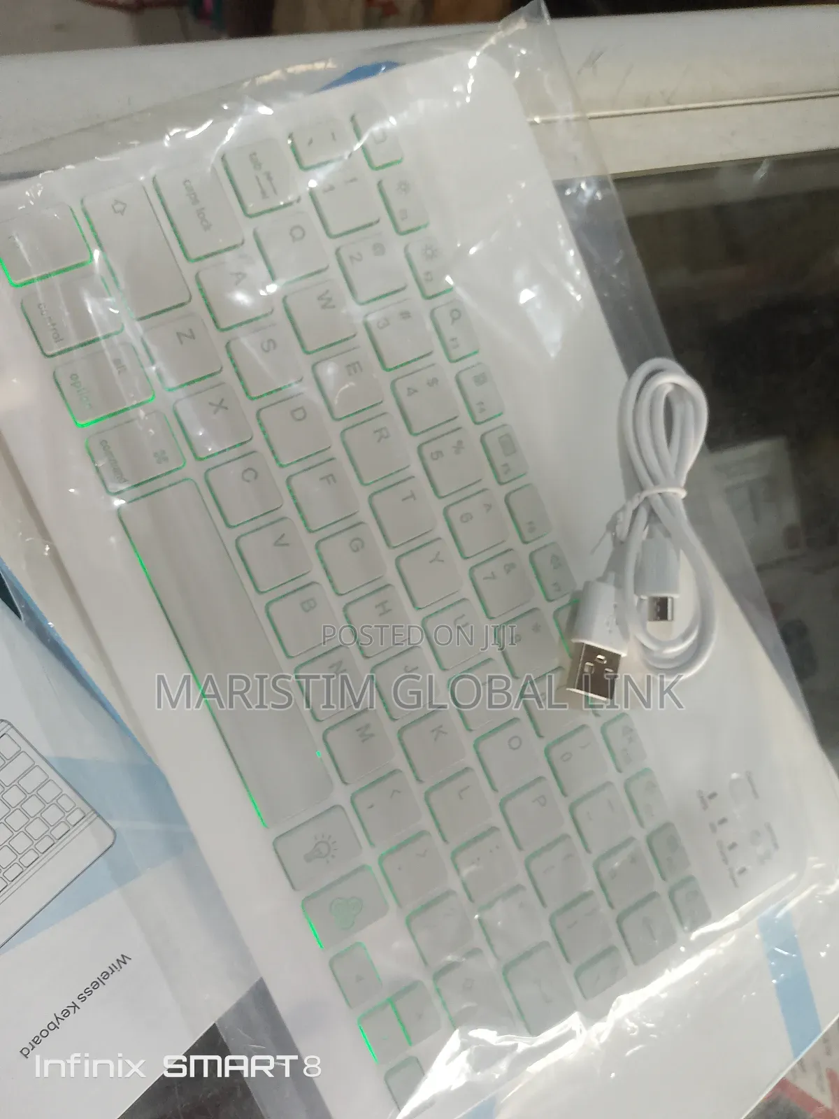 RGB Bluetooth Keyboard (Chargeable)