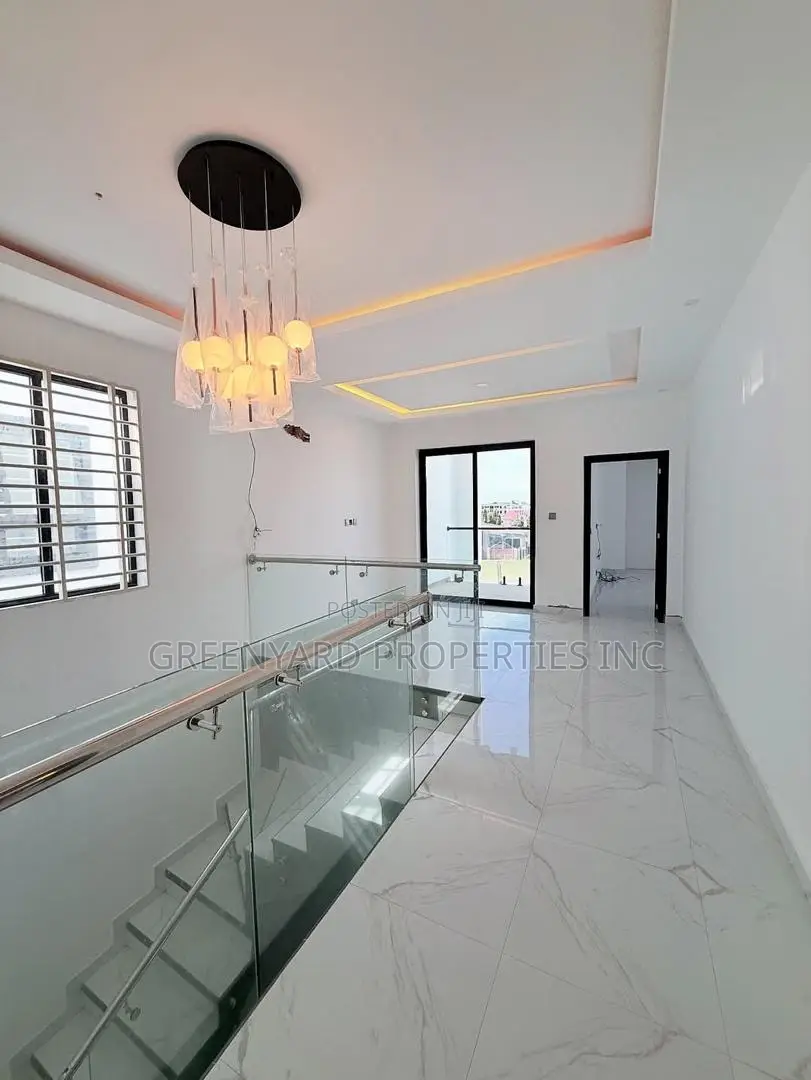 4bdrm House in Sakumono, Spintex for sale