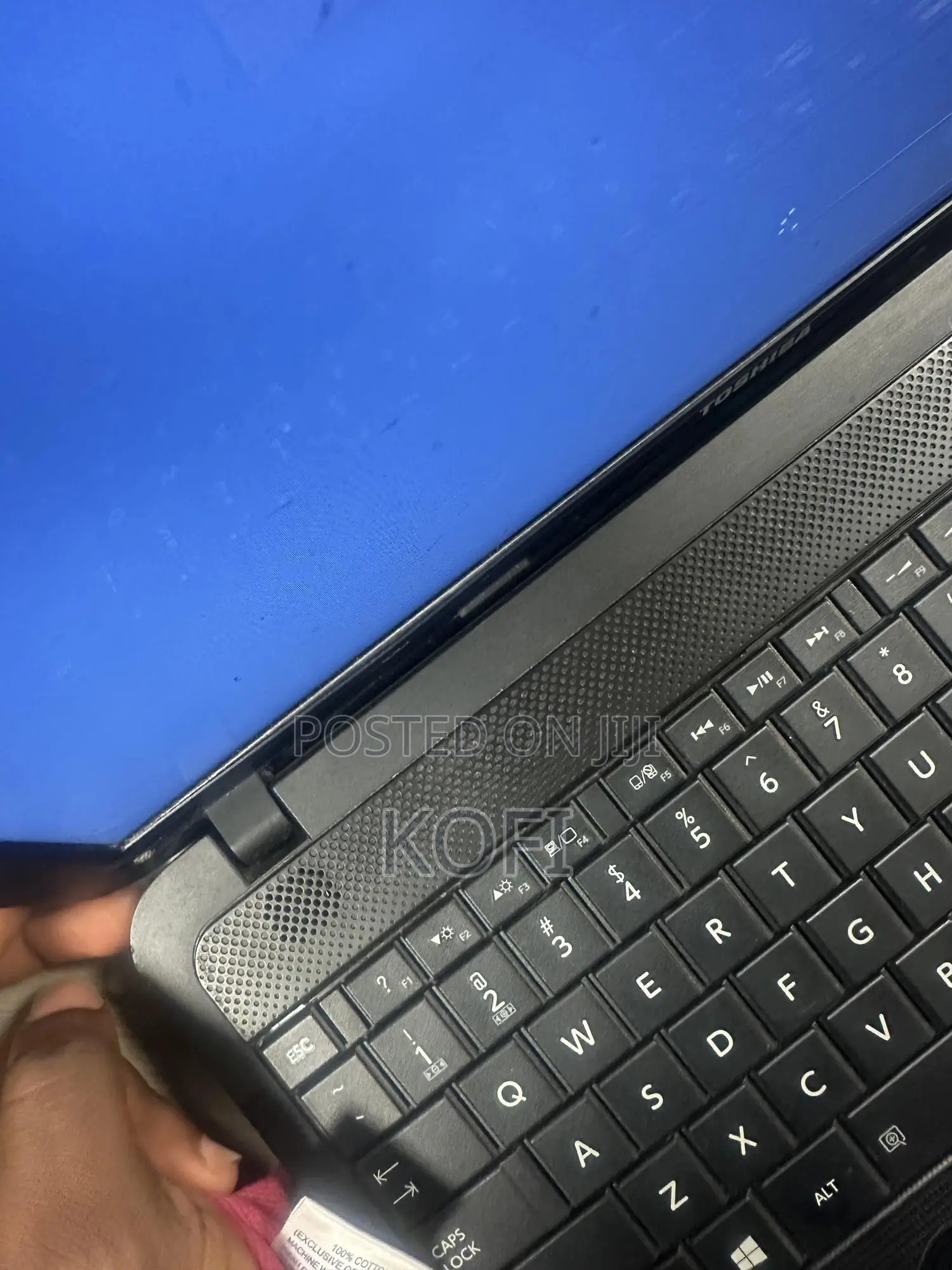 Laptop Toshiba Satellite C855 4GB AMD HDD 72GB