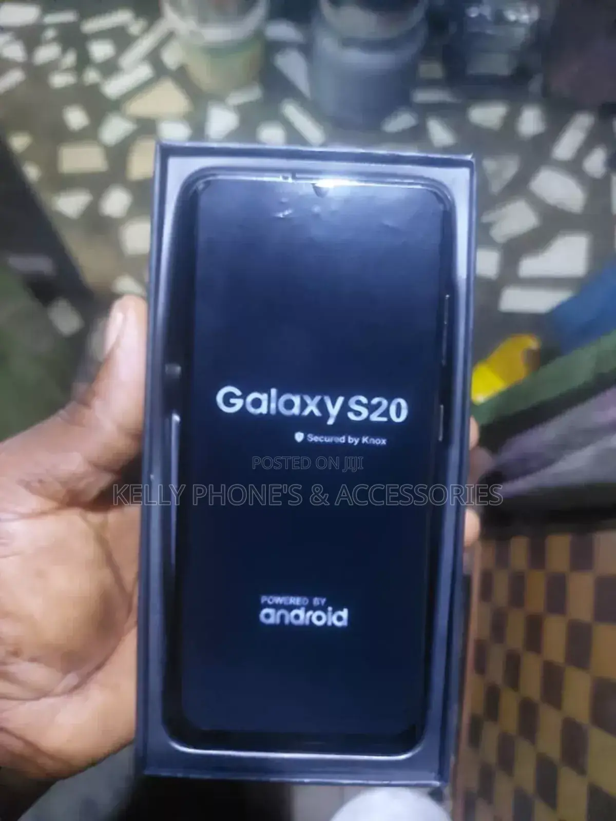 New Samsung Galaxy S20 128 GB White