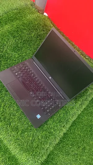 Laptop HP 15-Dw0037wm 8GB Intel SSD 256GB