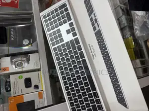Magic Keyboard With Touch Id and Numeric Keypad (Usb-C)- Black Keys