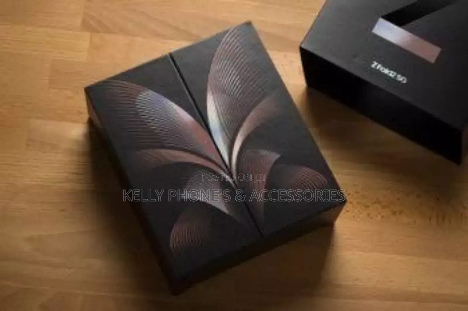 New Samsung Galaxy Z Fold 2 256 GB Gold