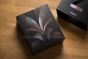 New Samsung Galaxy Z Fold 2 256 GB Gold