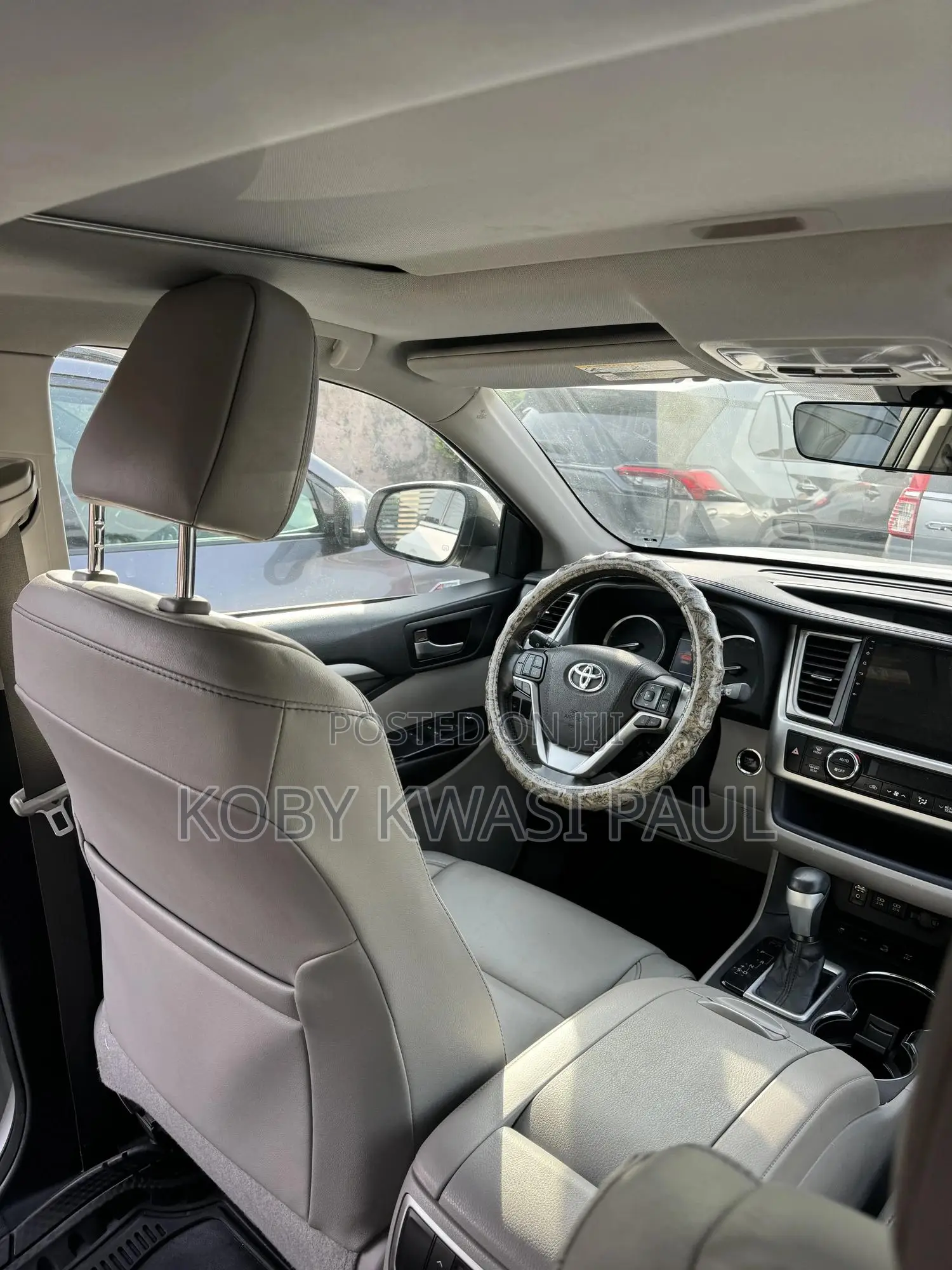 Toyota Highlander XLE 4x2 V6 (3.5L 6cyl 8A) 2018 White