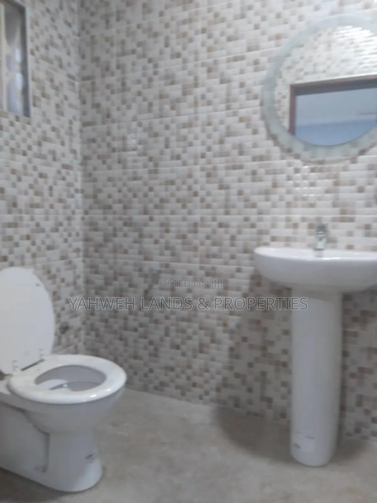 3bdrm Apartment in Teshie for rent
