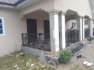 5bdrm House in Daniel, East Akim Municipal for sale