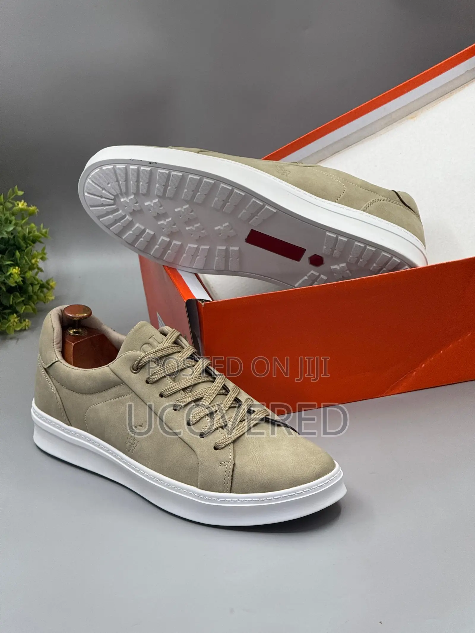 Polo Ralph Lauren Unisex Laced Sneakers