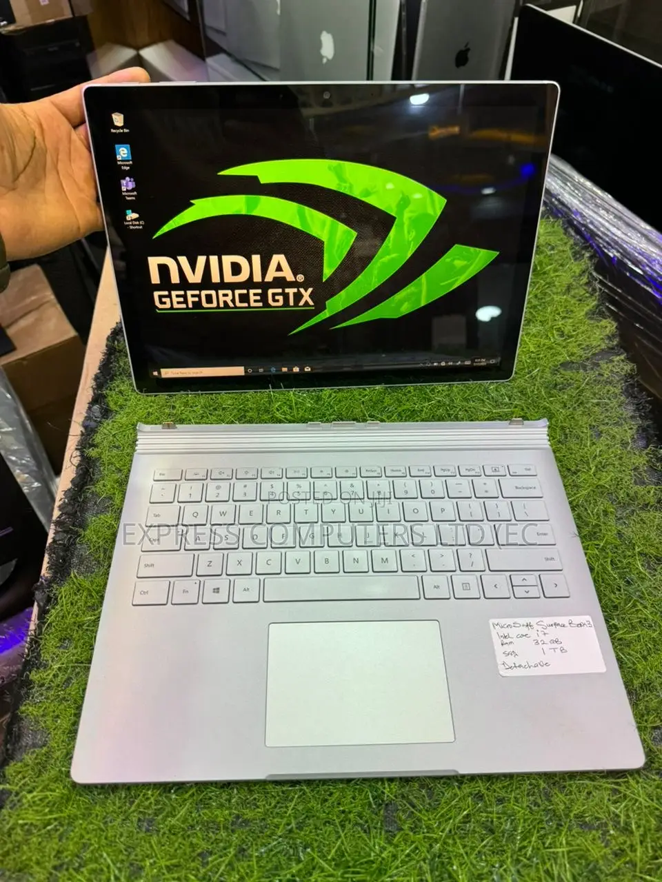 Laptop Microsoft Surface Book 3 32GB Intel Core I7 SSHD (Hybrid) 1T