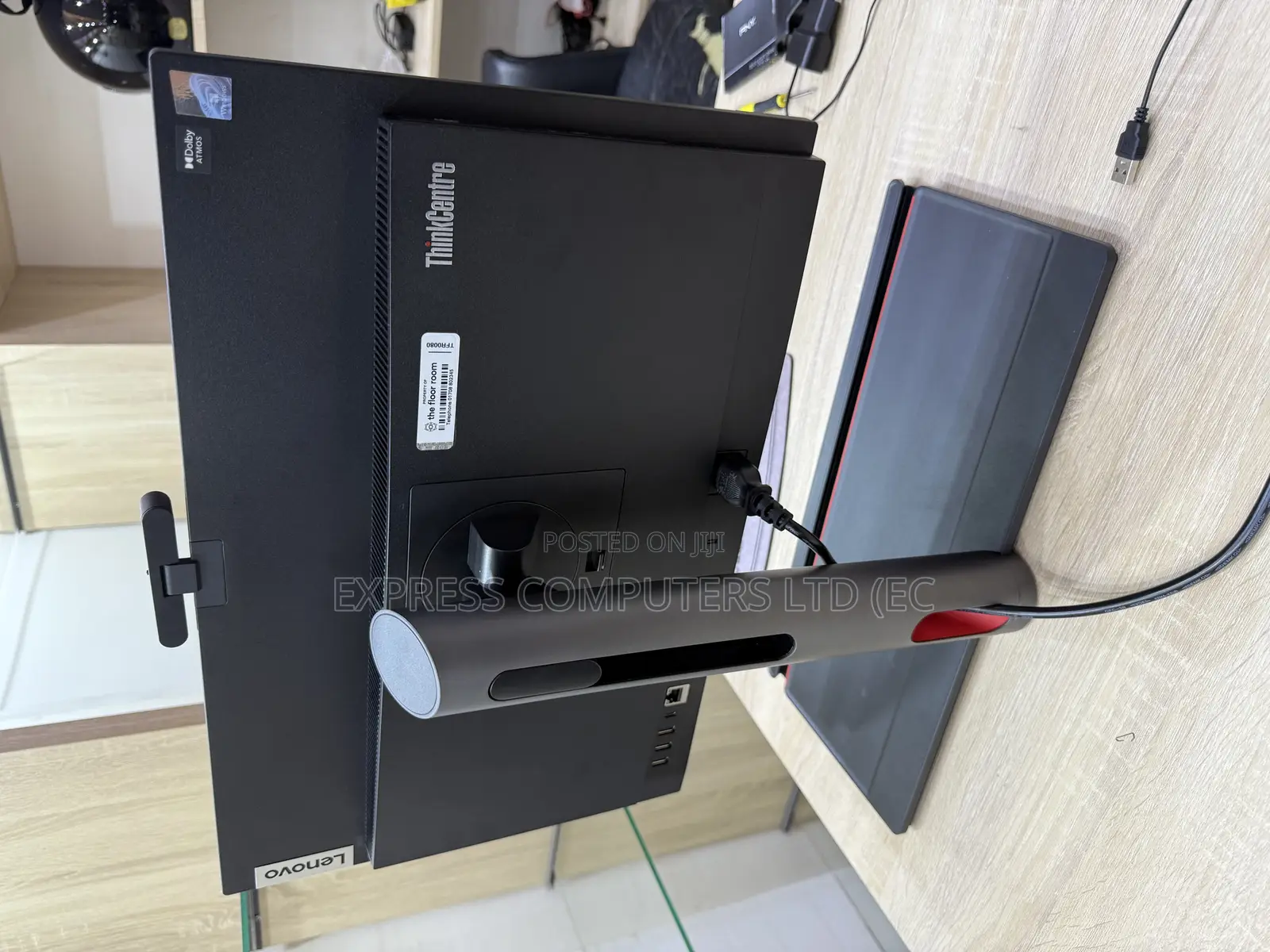 Desktop Computer Lenovo ThinkCentre M700 24GB Intel Core I5 HDD+SSD 1T