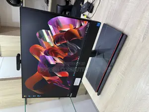 Desktop Computer Lenovo ThinkCentre M700 24GB Intel Core I5 HDD+SSD 1T