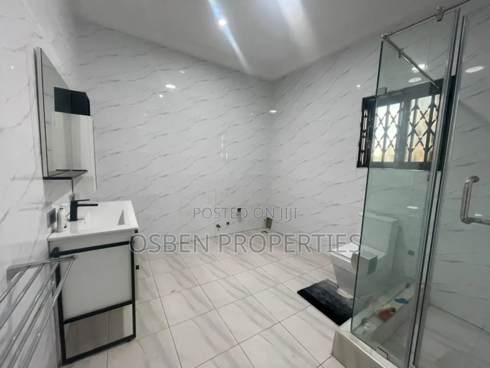 5bdrm House in Osben Properties, Lashibi for rent