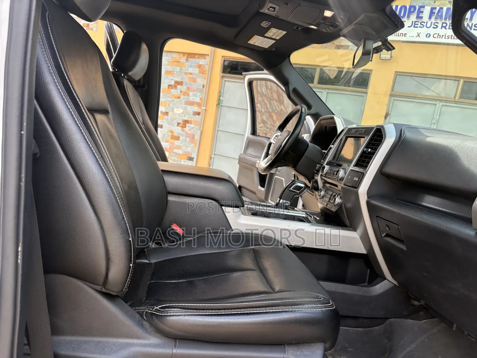 Ford F-150 2019 White