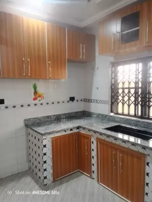 2 Rows Kitchen Cabinets