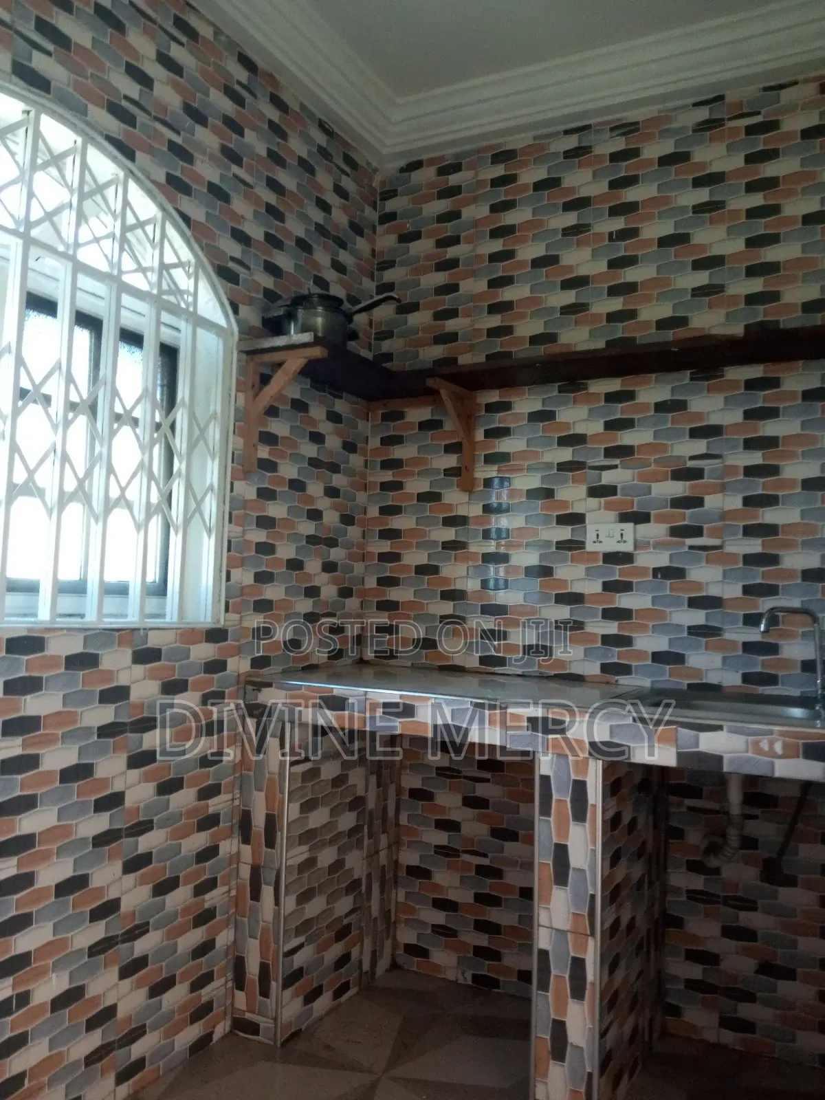 2bdrm Apartment in Tuba Junction, Awutu Senya East Municipal for rent