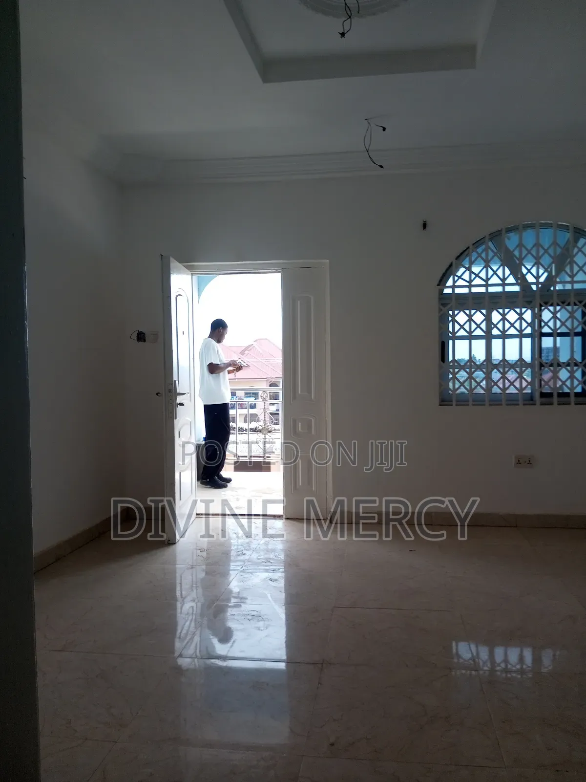 2bdrm Apartment in Tuba Junction, Awutu Senya East Municipal for rent