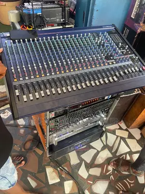 Yamaha Mg 24 Raw Mixer