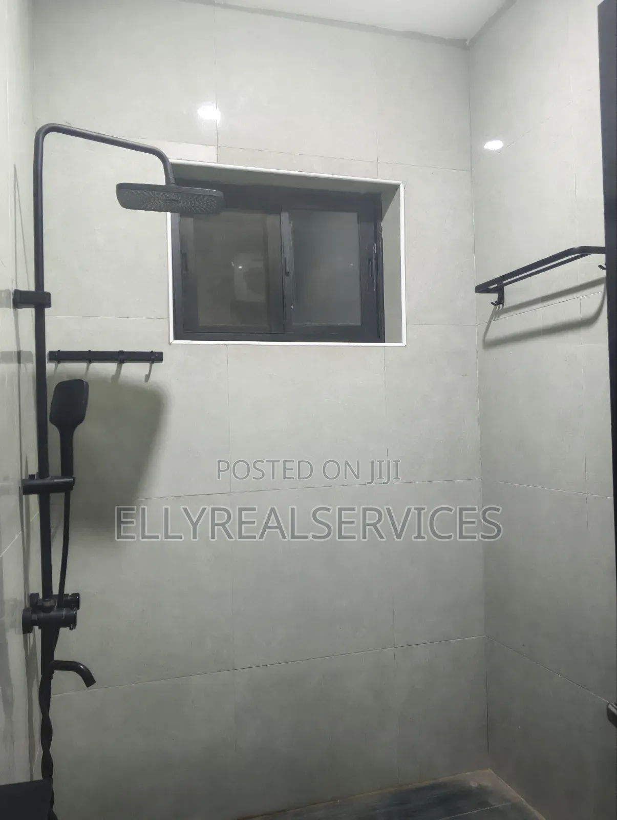 2bdrm Apartment in Ellyrealservices, Adenta for rent