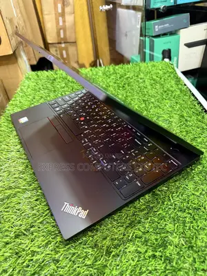Laptop Lenovo ThinkPad E16 G1 16GB Intel Core i7 SSD 512GB