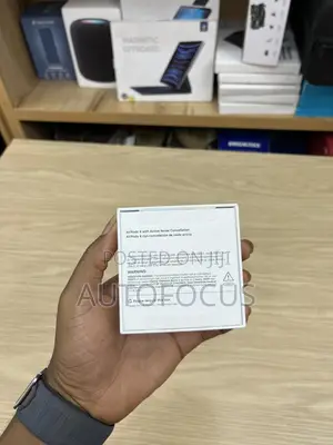 Airpods 4 Noise Cancellation