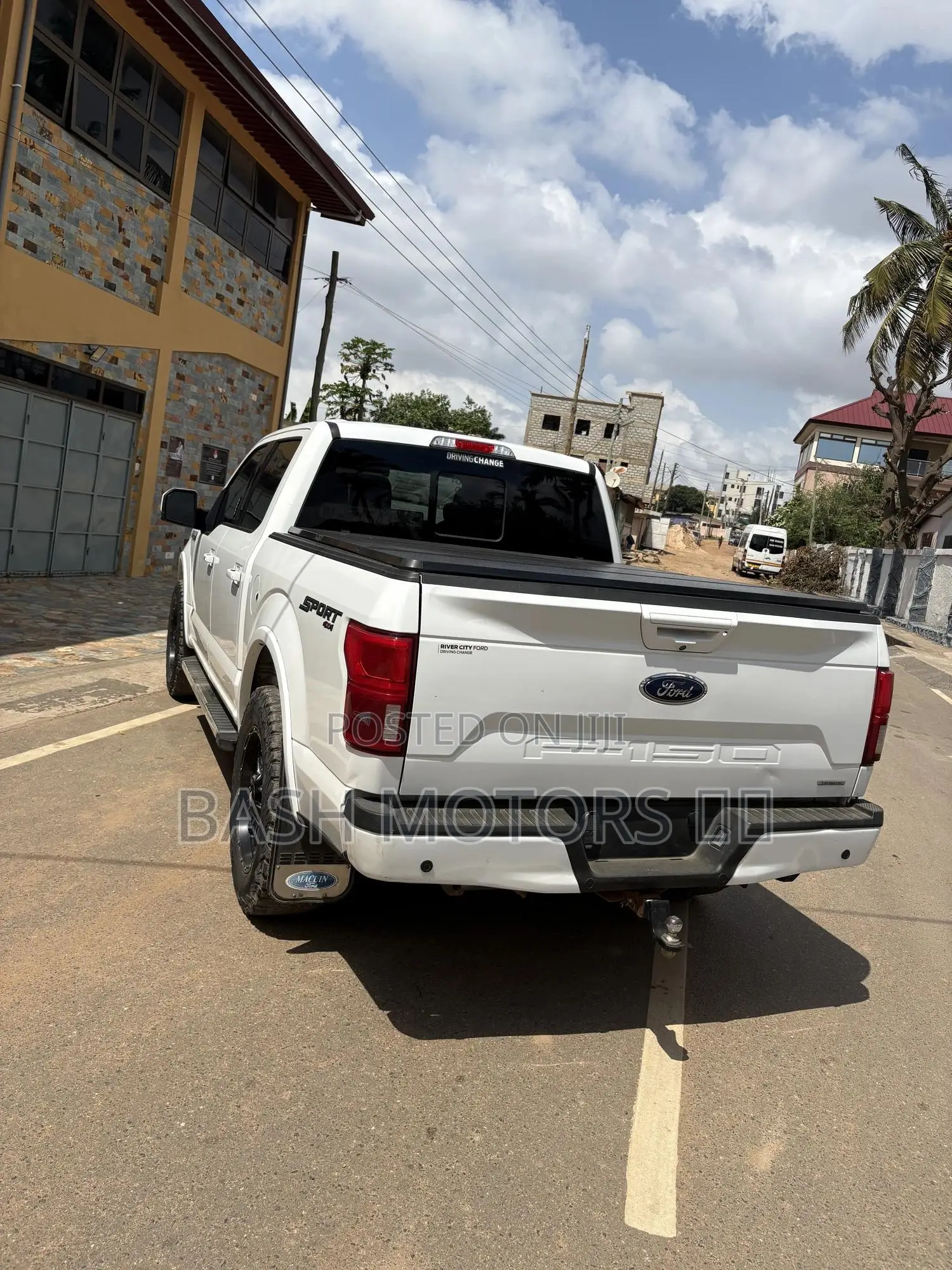 Ford F-150 2019 White