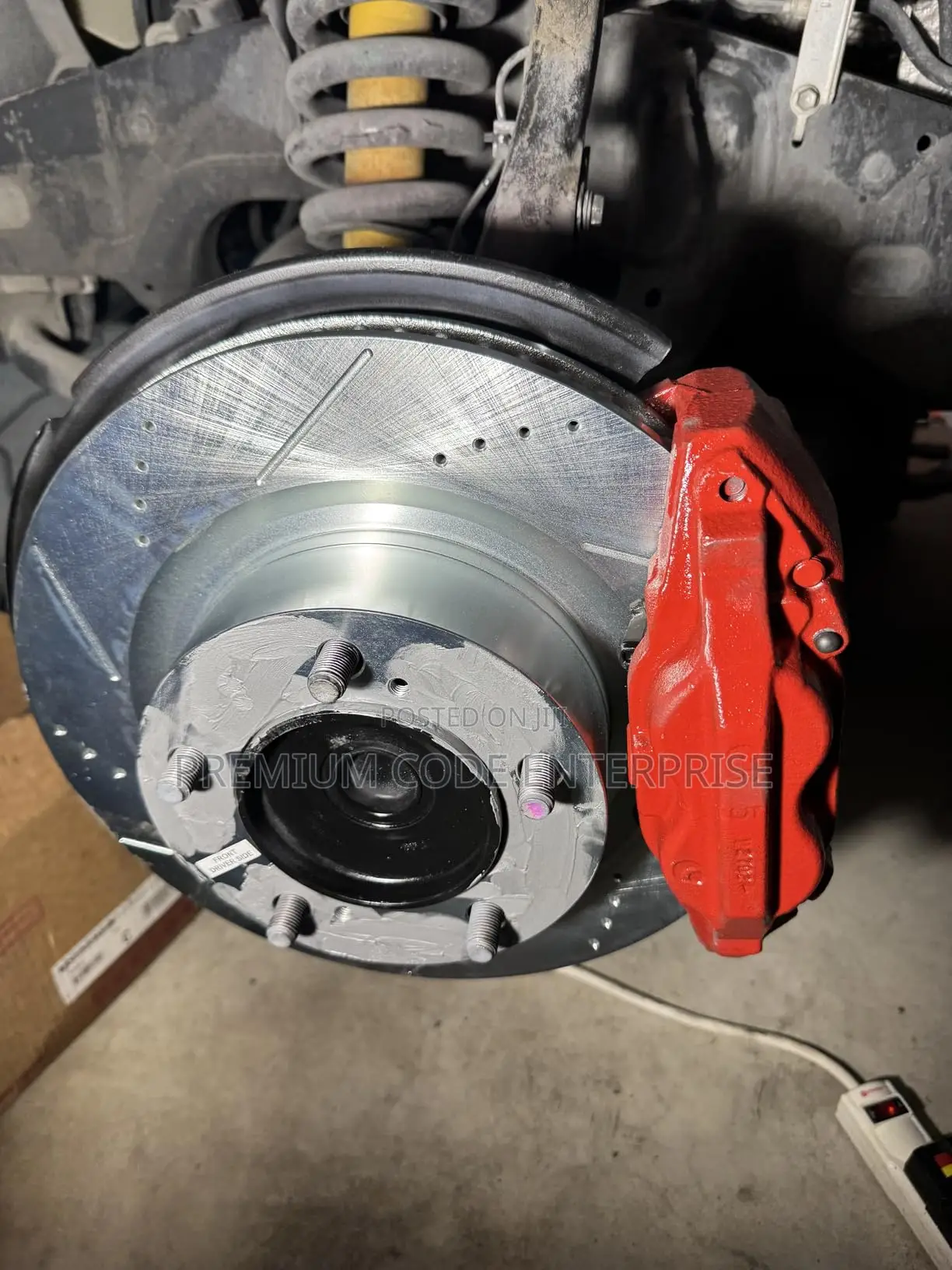 Brake Caliper, Paint High-Temp Gloss Spray for Automotive Calipers