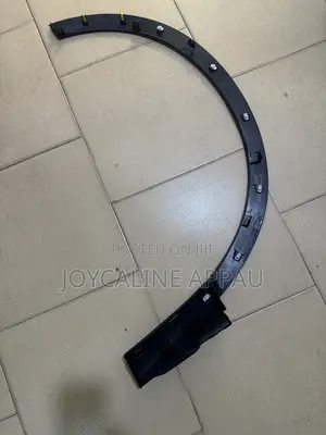 Honda CRV 2017 to 2022 Fender Moulding.