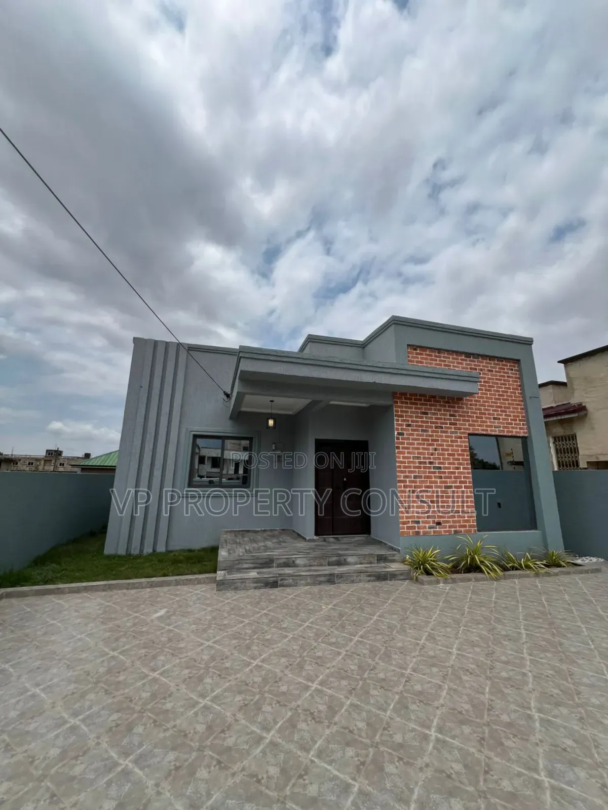 3bdrm House in Oyarifa for sale