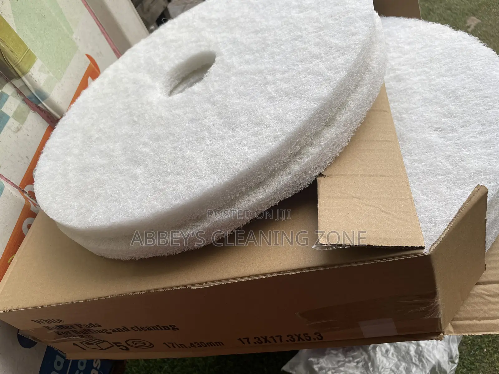 White Polishing Pad