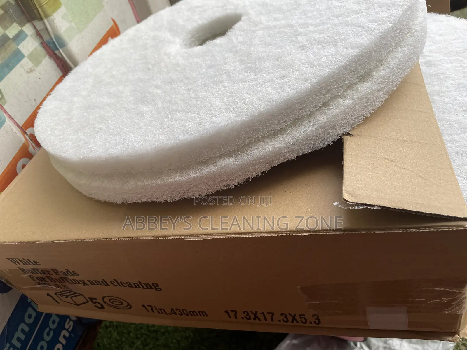 White Polishing Pad