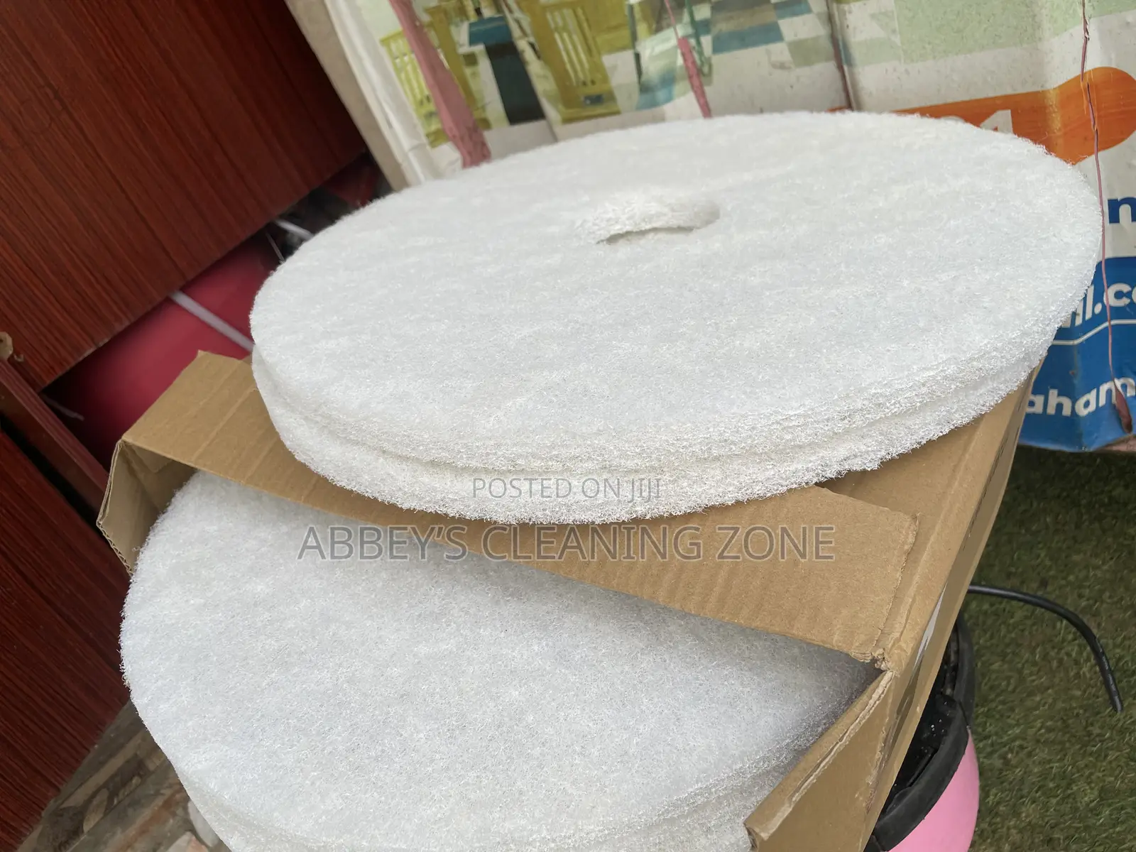 White Polishing Pad