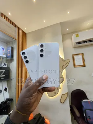 New Samsung Galaxy S24 Plus 256 GB White