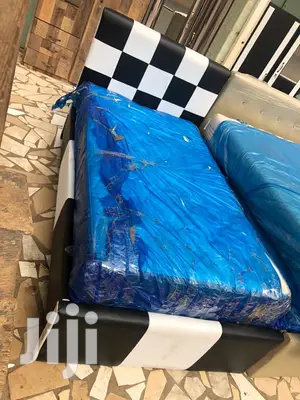 1 1⁄2 Bed Plus Matress❤❤. Free Delivery