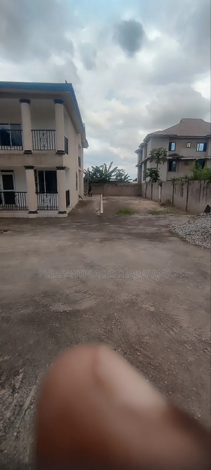 5bdrm House in Pleasantplaces, Ofankor for sale