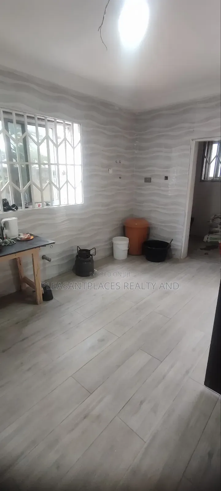 5bdrm House in Pleasantplaces, Ofankor for sale
