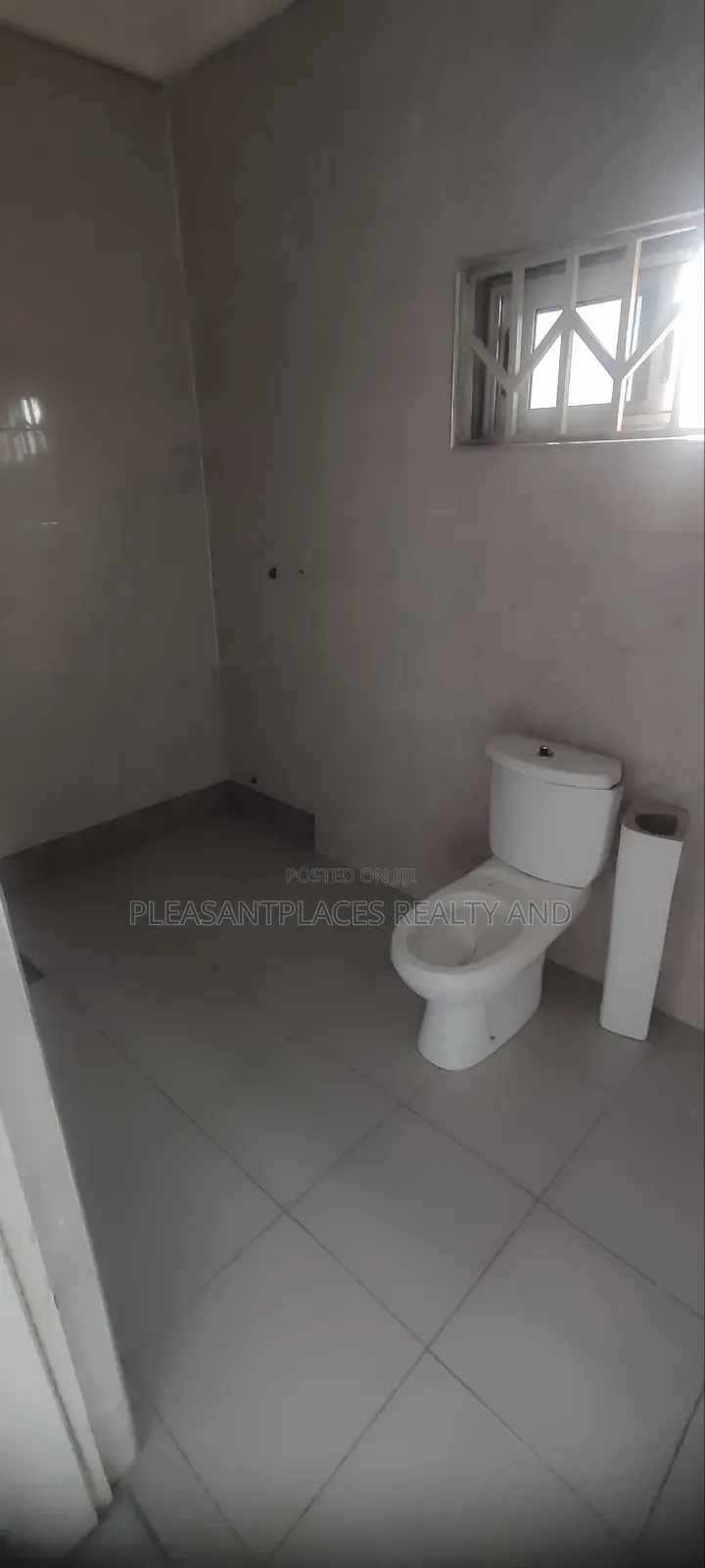 5bdrm House in Pleasantplaces, Ofankor for sale
