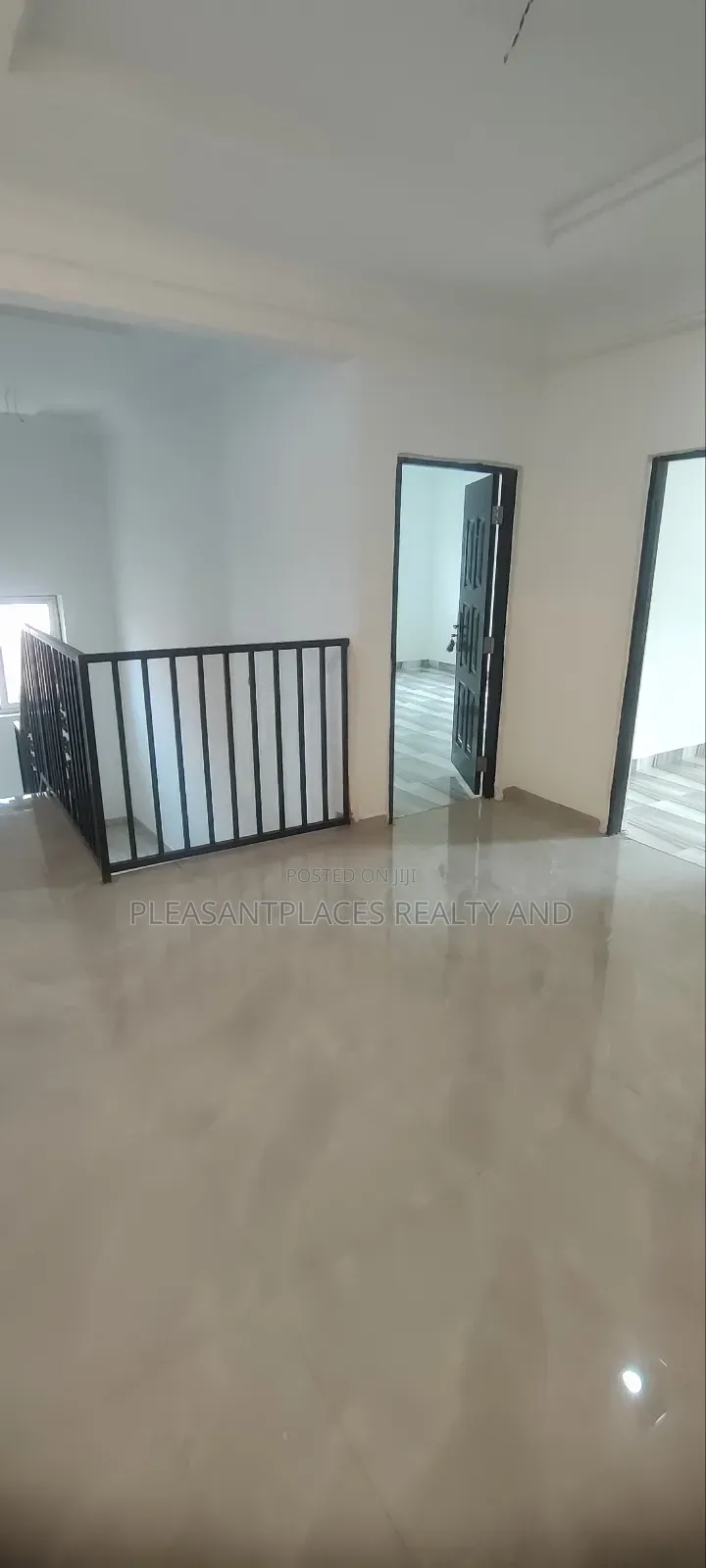 5bdrm House in Pleasantplaces, Ofankor for sale