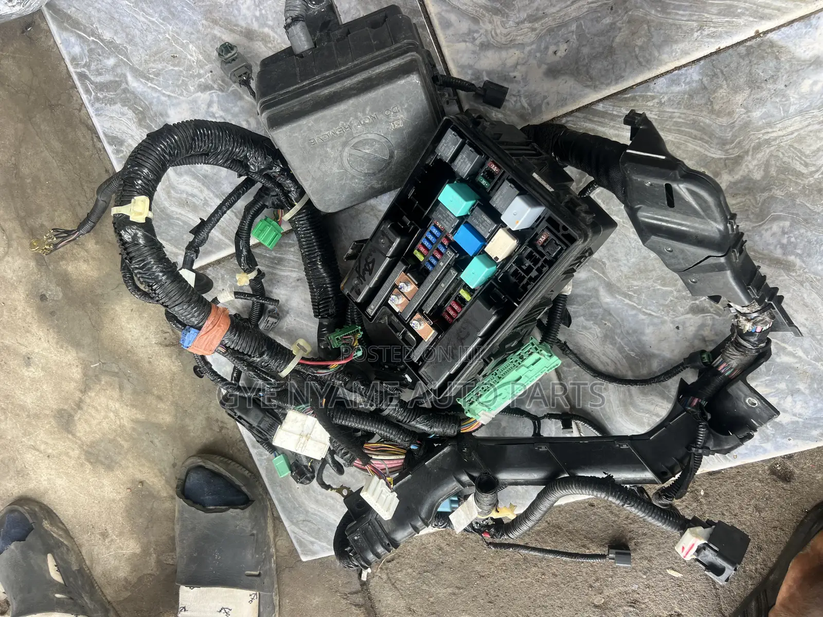 Honda Crv 2017:2022 Model Fuse Box Wires Complete