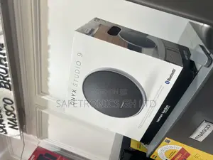 Newly Bulky Onyx 9 Studio Harman Kardon Speaker