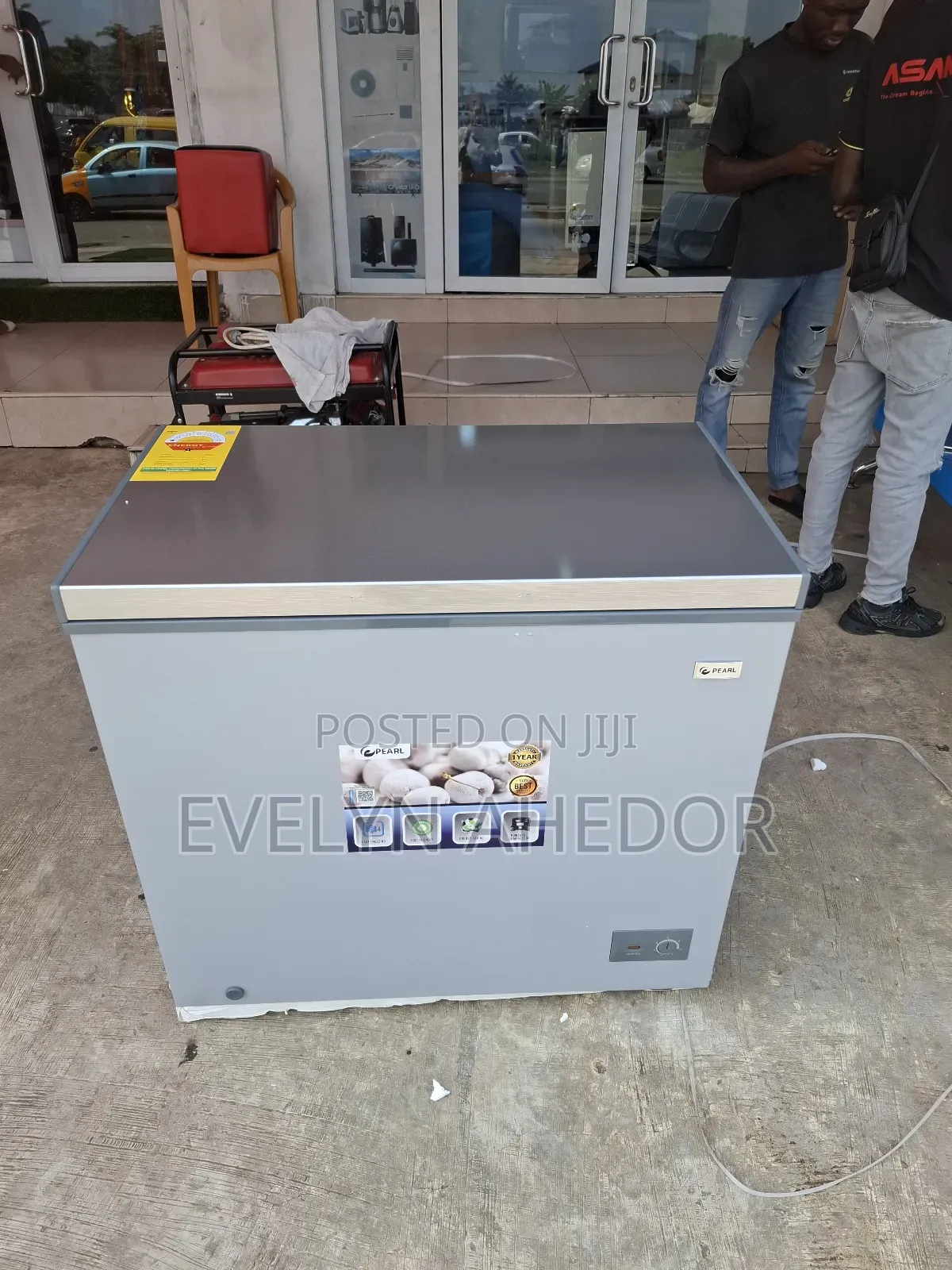 Brand New Pearl Chest Freezer 200litres With Lock and Key Available