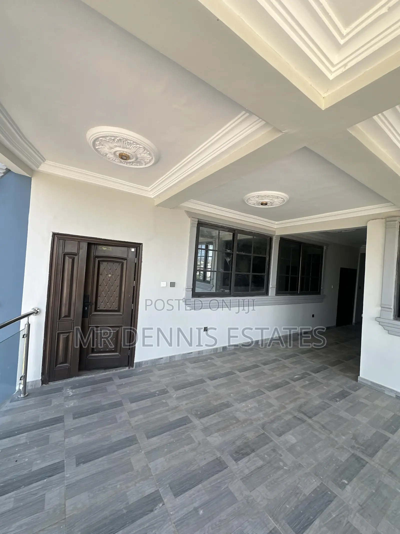 2bdrm Apartment in Westhills Mall Apts for rent