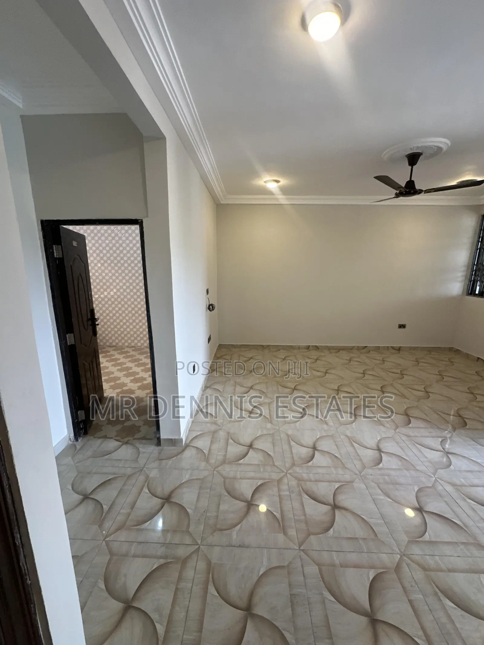 2bdrm Apartment in Westhills Mall Apts for rent