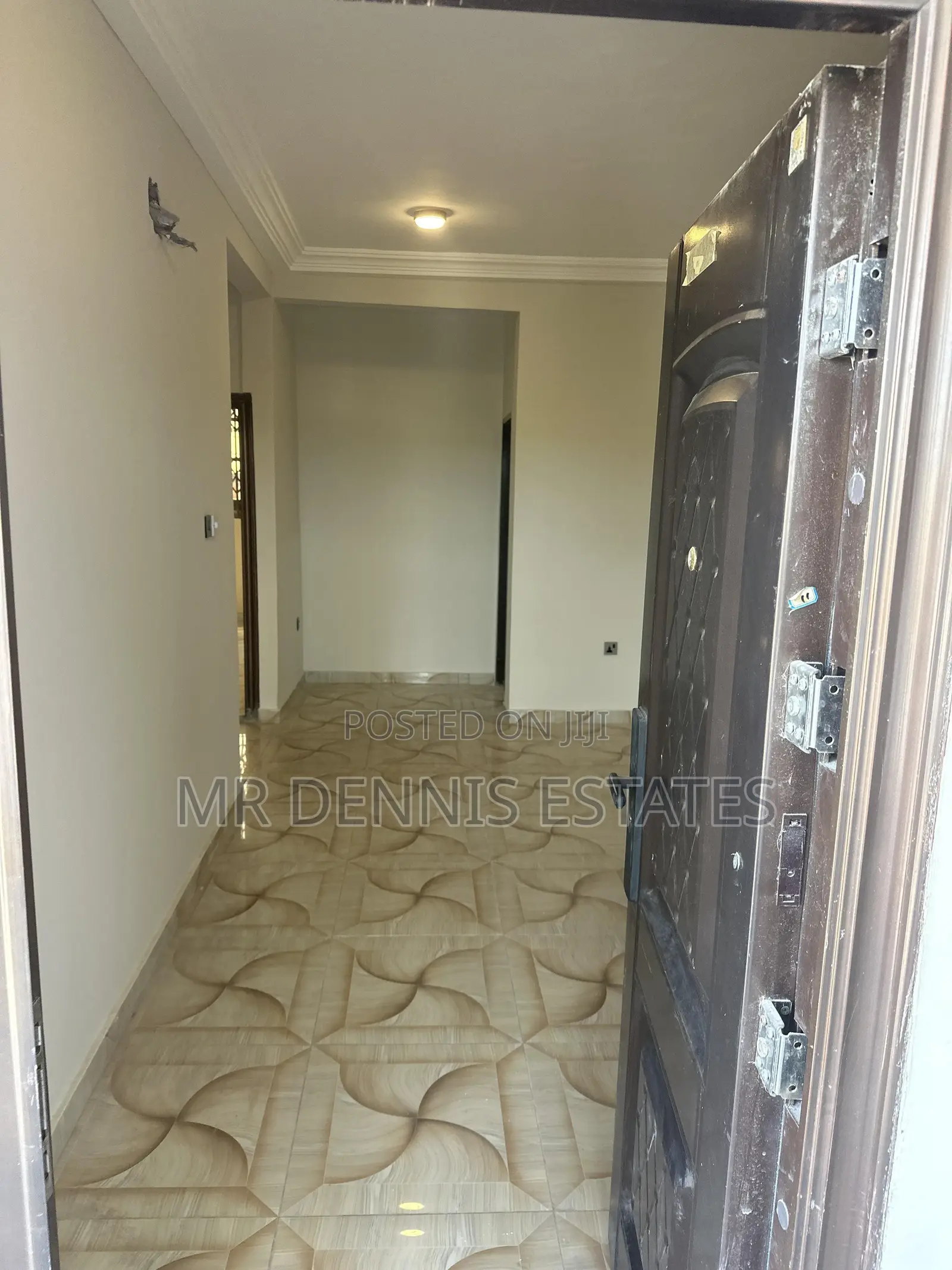 2bdrm Apartment in Westhills Mall Apts for rent