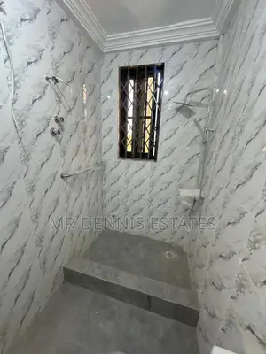 2bdrm Apartment in Westhills Mall Apts for rent