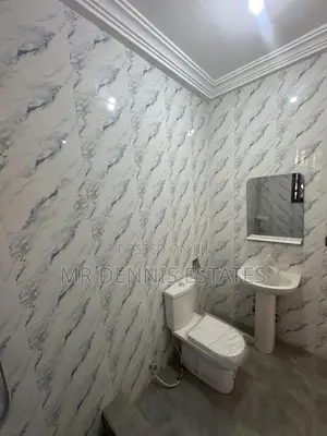 2bdrm Apartment in Westhills Mall Apts for rent