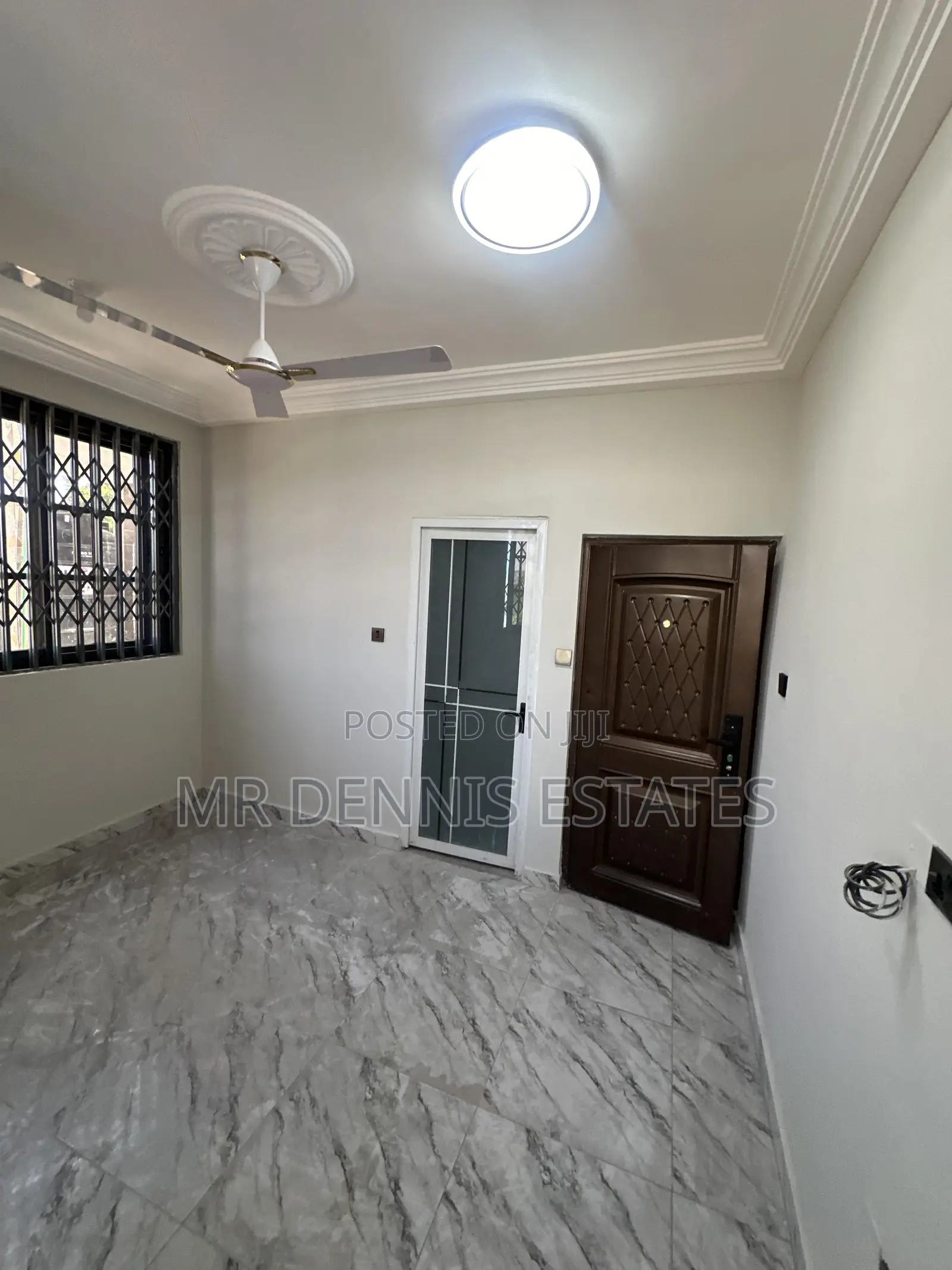 2bdrm Apartment in Westhills Mall Apts for rent