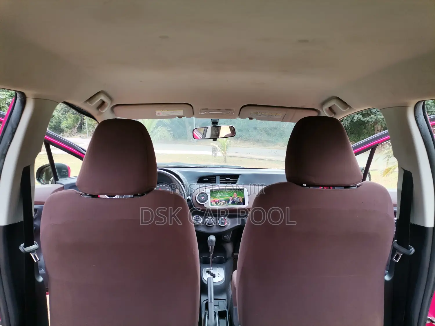 Toyota Vitz 1.3 FWD 5dr 2012 Pink