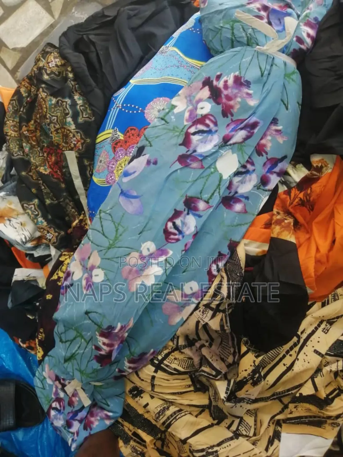 Quality Vintage Fabrics Available at Wholesale and Retail Prices.